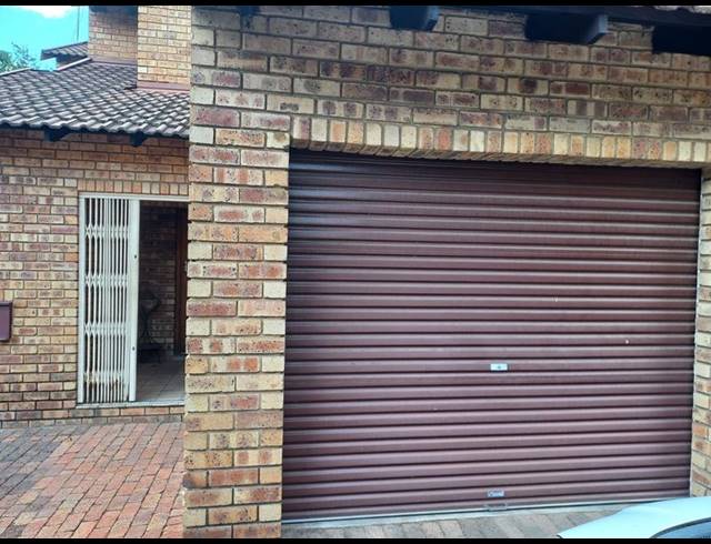 3 BEDROOM TOWNHOUSE FOR SALE IN SASOLBURG CENTRAL
